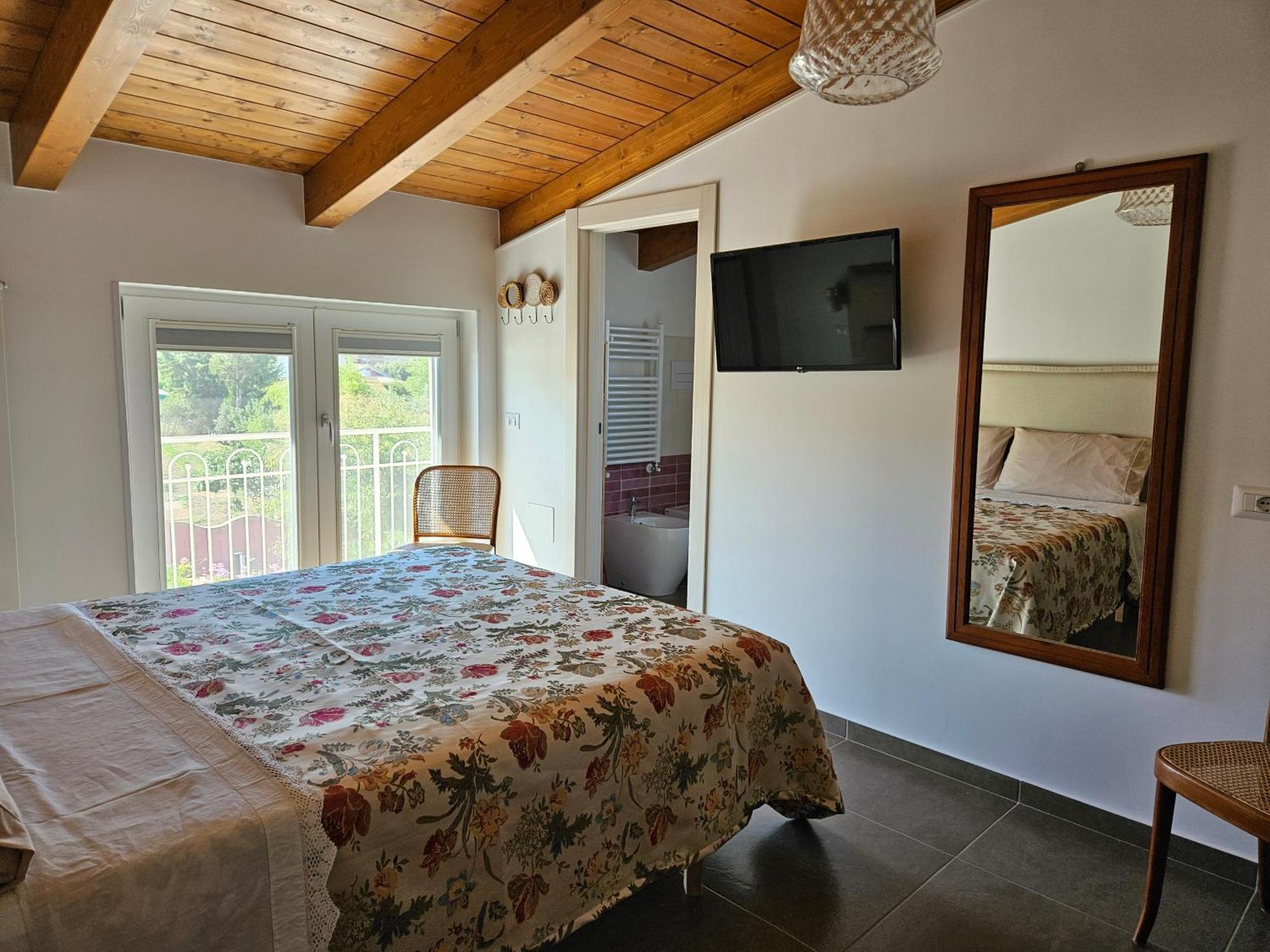 Le Bisceglie Guest House Albanella Exterior photo